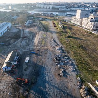 Chantier de préparation de l'écocentre. Plateforme de gestion des déblais issus des des chantiers de construction. Nantes (Loire-Atlantique) 12/2024 © IRIS Pictures/Samoa